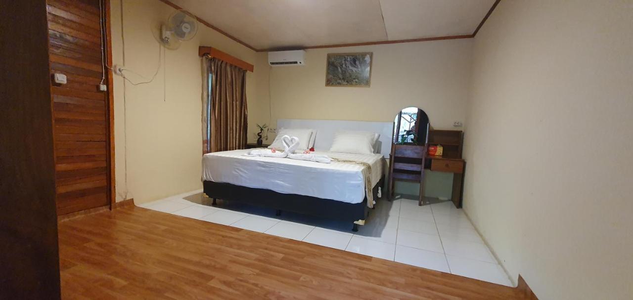 Bunaken Villa Queen'S Dive Manado Eksteriør bilde