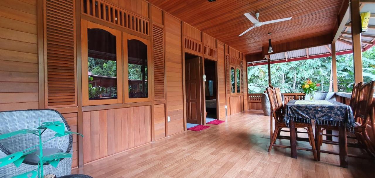 Bunaken Villa Queen'S Dive Manado Eksteriør bilde