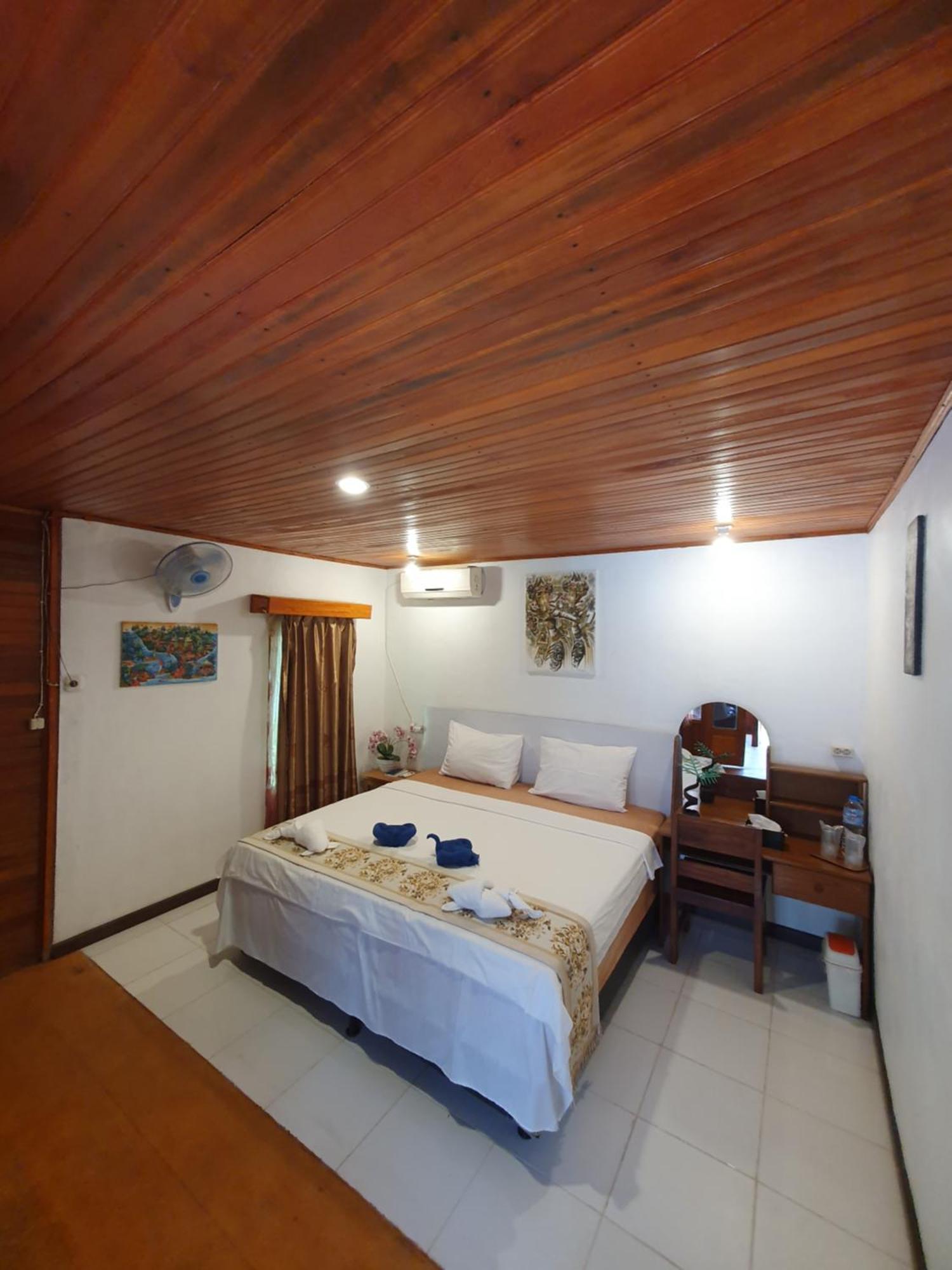 Bunaken Villa Queen'S Dive Manado Eksteriør bilde